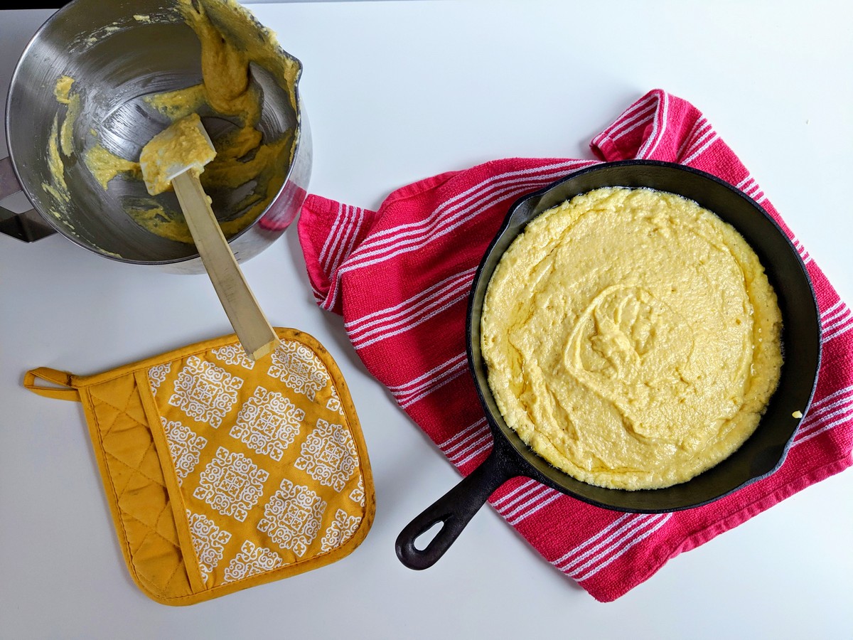 Skillet Cornbread Recipe [with Martha White Cornmeal] - Southern Cravings