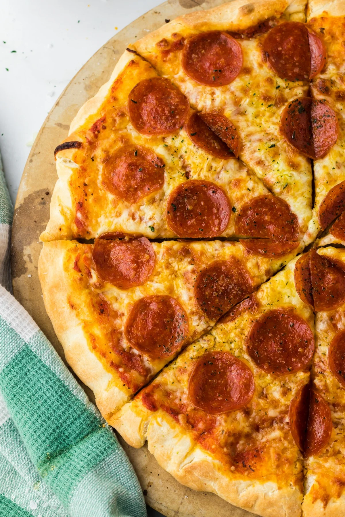 These Homemade Pizza Tips Ensure Your Pie Tastes Like the Real