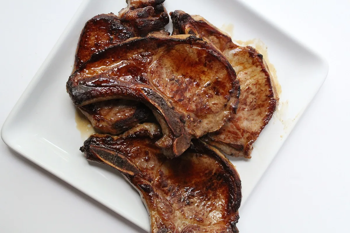 Dale's Steak Sauce Lamb Chops 