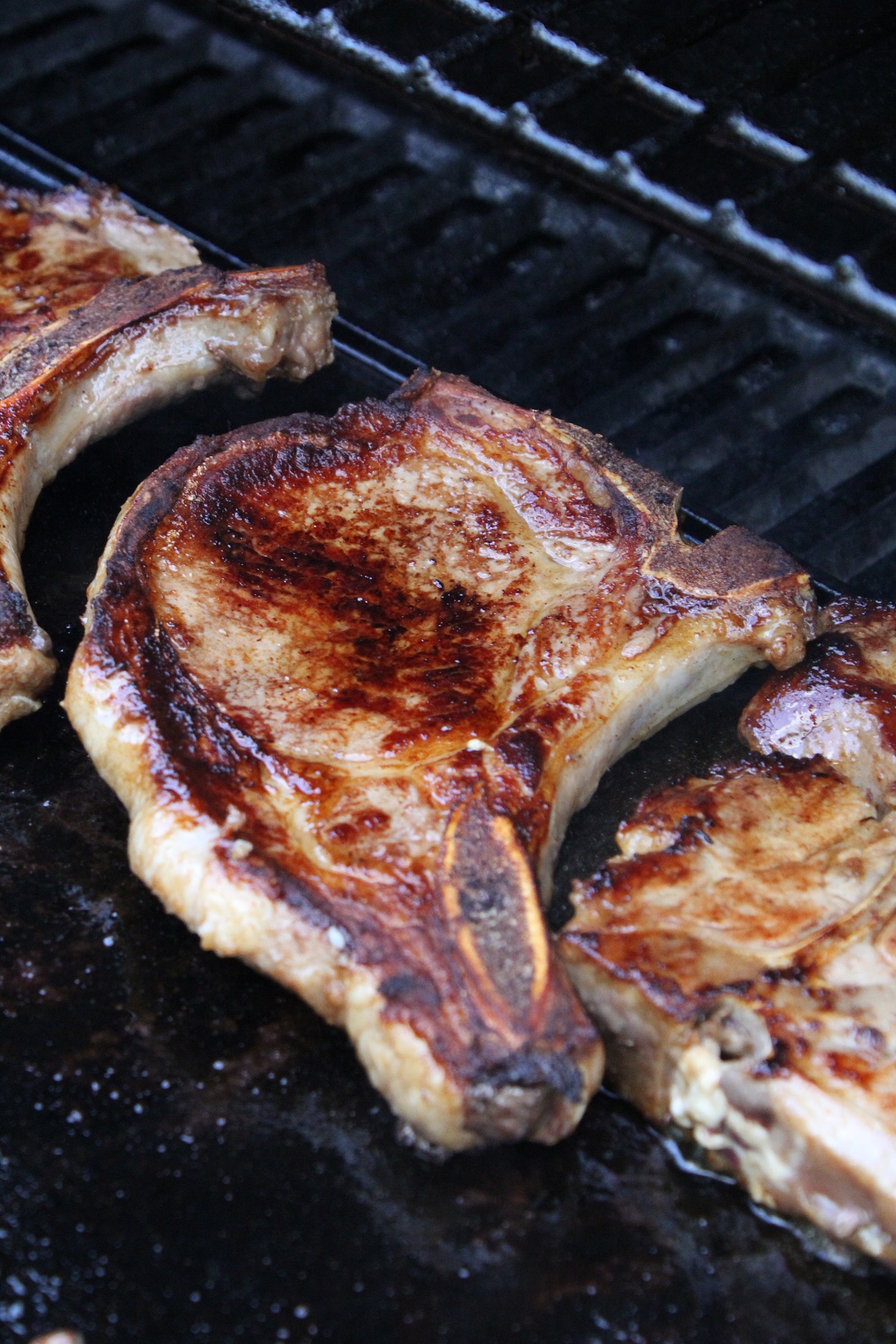 https://www.southerncravings.com/wp-content/uploads/2020/05/Grilled-Pork-Chop-Recipe-5.jpg