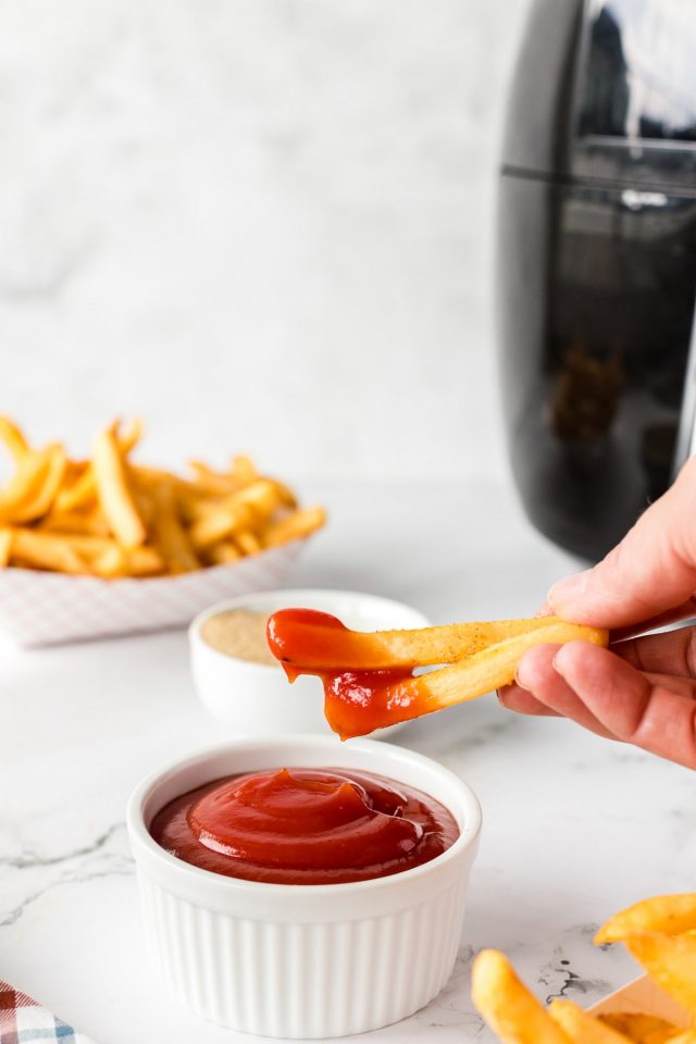 Best Frozen French Fries In The Air Fryer - Southern Cravings